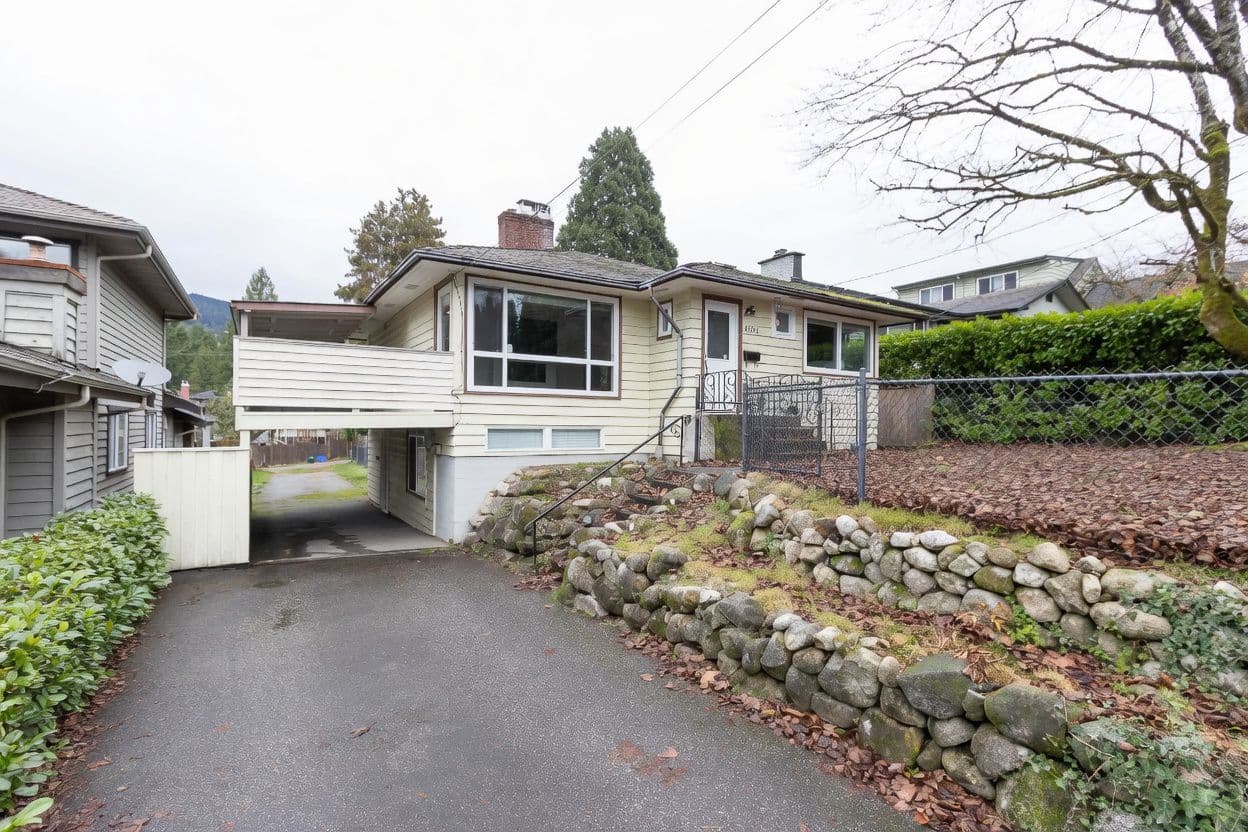 Spacious 3 Bedroom House for Rent in West Vancouver